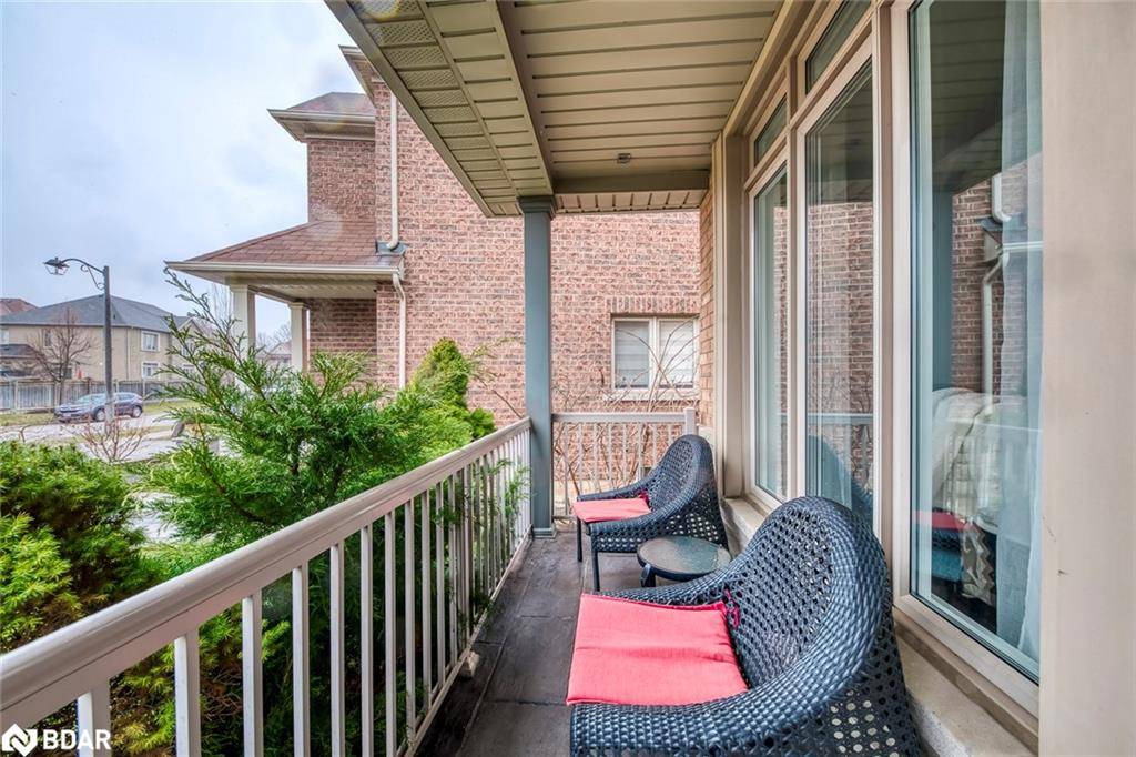 Oakville, ON L6M 4W4,2218 Hatfield Drive
