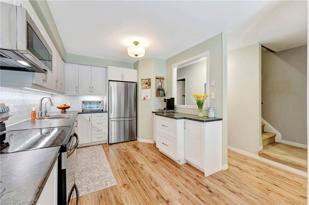 Brantford, ON N3P 1X9,153 Brantwood Park Road #D
