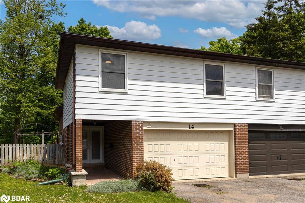 Barrie, ON L4M 5B5,14 Ashdale Court