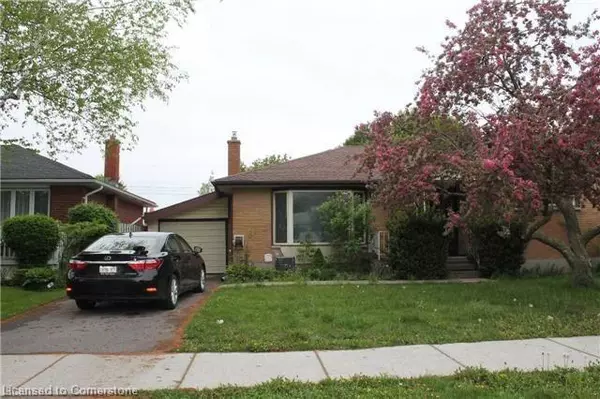 282 Norman Rogers Drive, Kingston, ON K7M 2R6