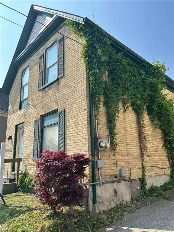 Kitchener, ON N2H 1E1,155 Weber Street E