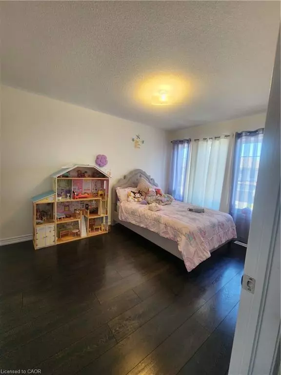 Barrie, ON L9S 2Z8,29 Tamworth Terrace