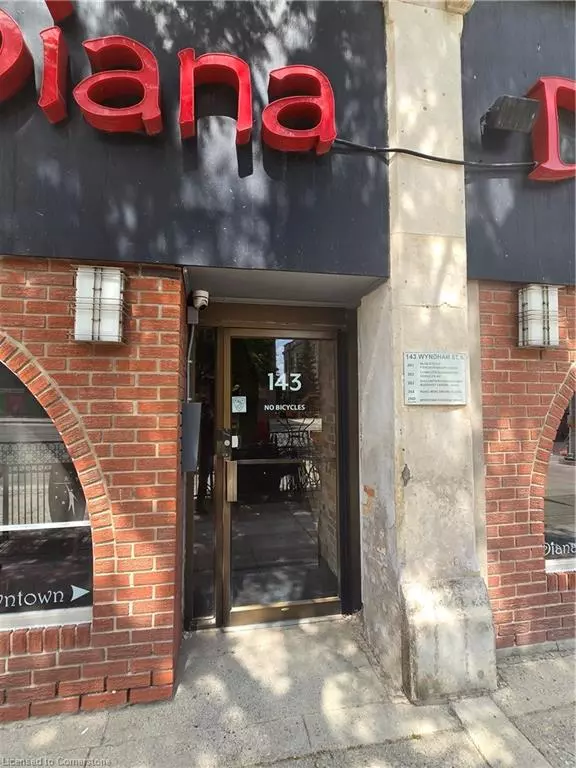 Guelph, ON N1H 4E9,128 Woolwich Street #203