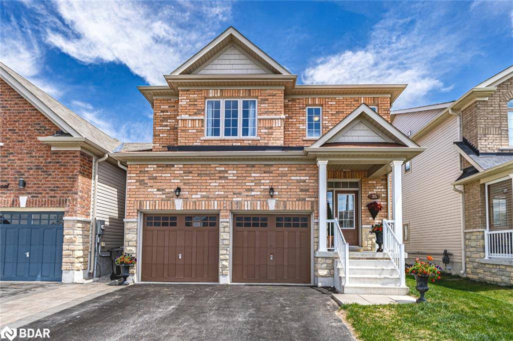 25 Mandley Street, Angus, ON L3W 0B6