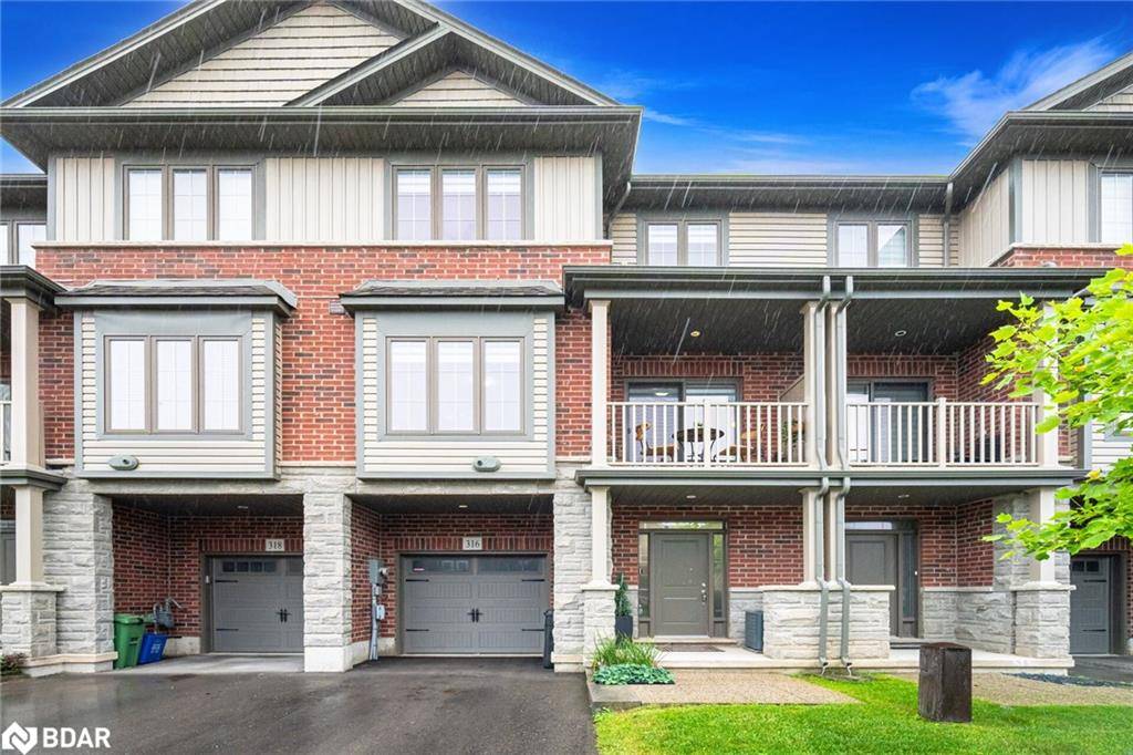 316 Humphrey Street #43, Waterdown, ON L8B 1W5