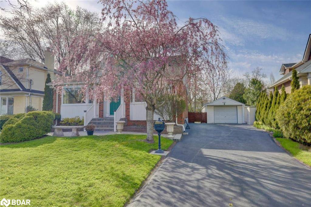 1493 Briarwood Crescent, Oakville, ON L6J 2S8