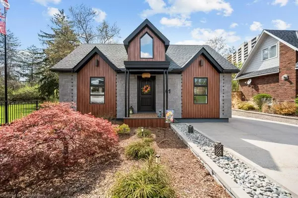 61 Lake Avenue N, Hamilton, ON L8E 1L2