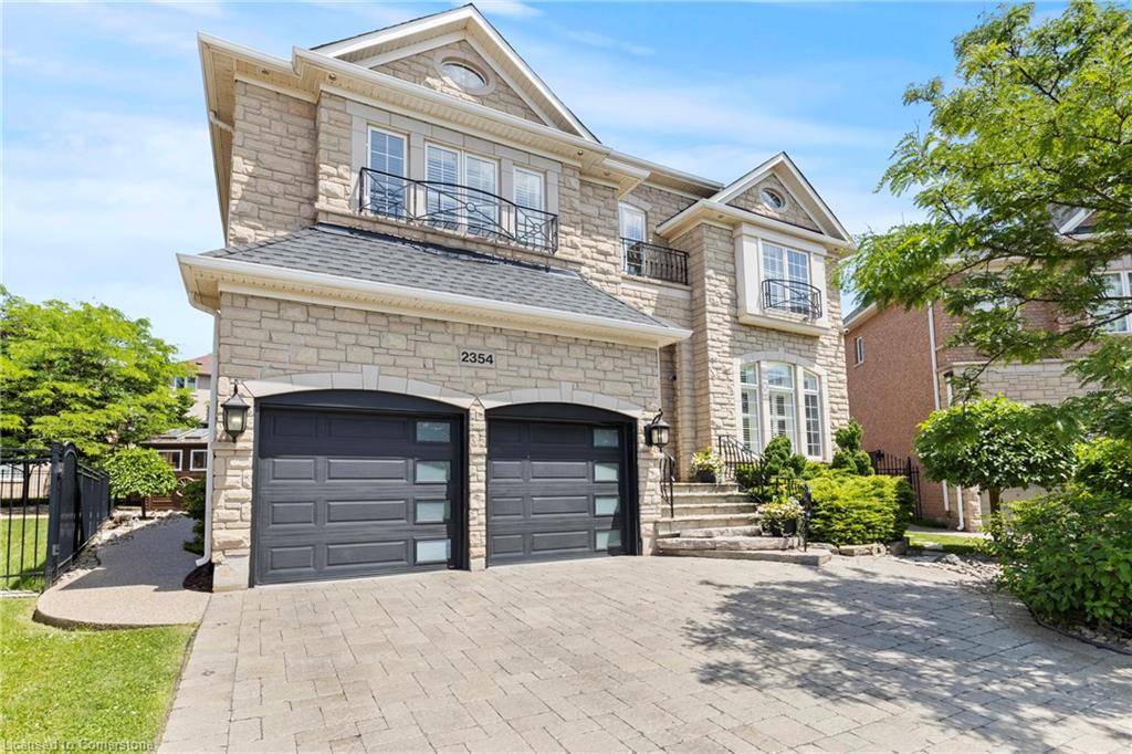 2354 Salcome Drive, Oakville, ON L6H 7N3