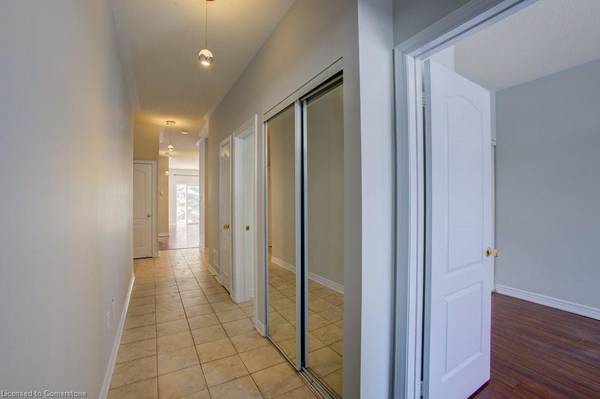 Oshawa, ON L1G 8G2,19 Niagara Drive #27