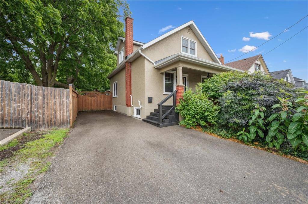 Cambridge, ON N3H 2C1,253 Dolph Street S