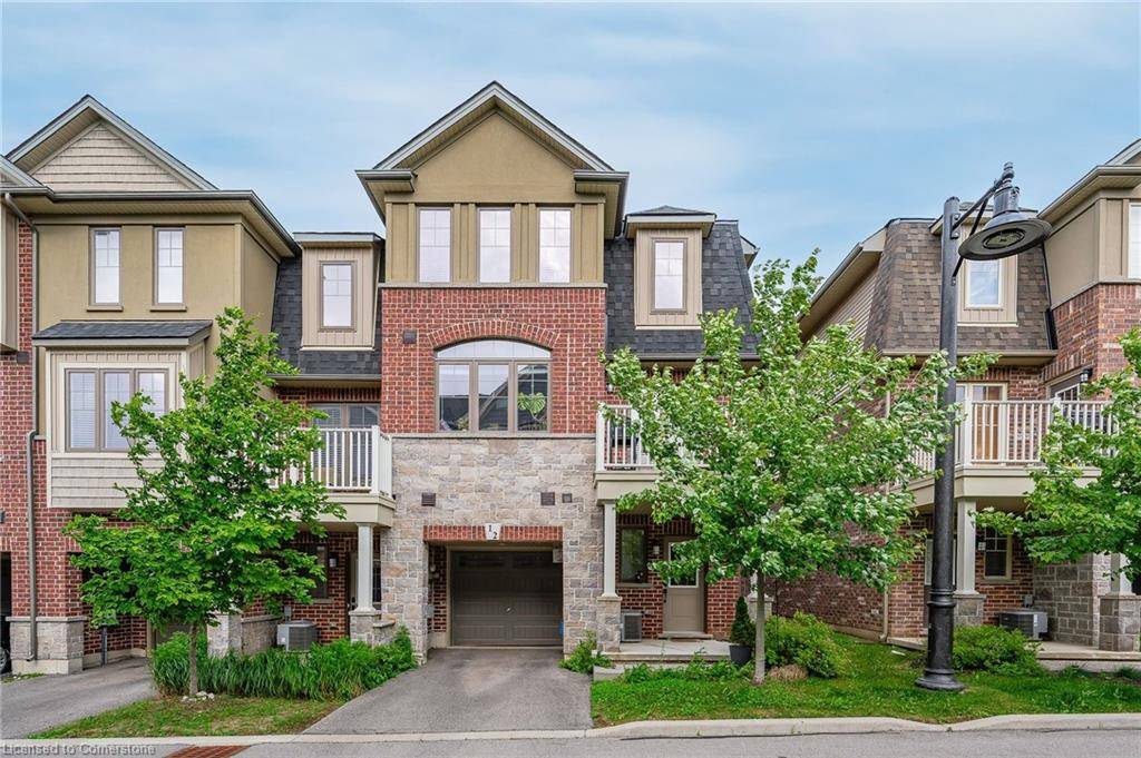 12 Birot Lane, Ancaster, ON L9K 0K1