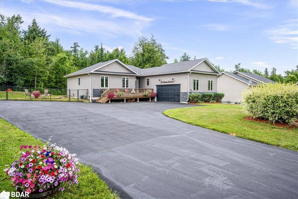 158 Moonstone Road East Drive E, Moonstone, ON L0K 1N0