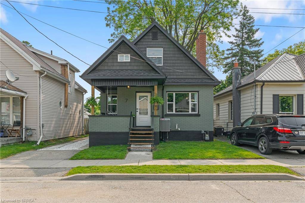 7 Esther Street, Brantford, ON N3S 6K3