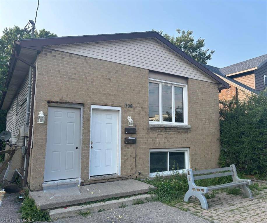 708 Oxford Street E, London, ON N5Y 3J6