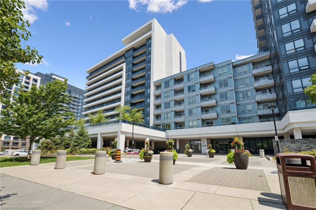 7900 Bathurst Street #229, Thornhill, ON L4J 0J9