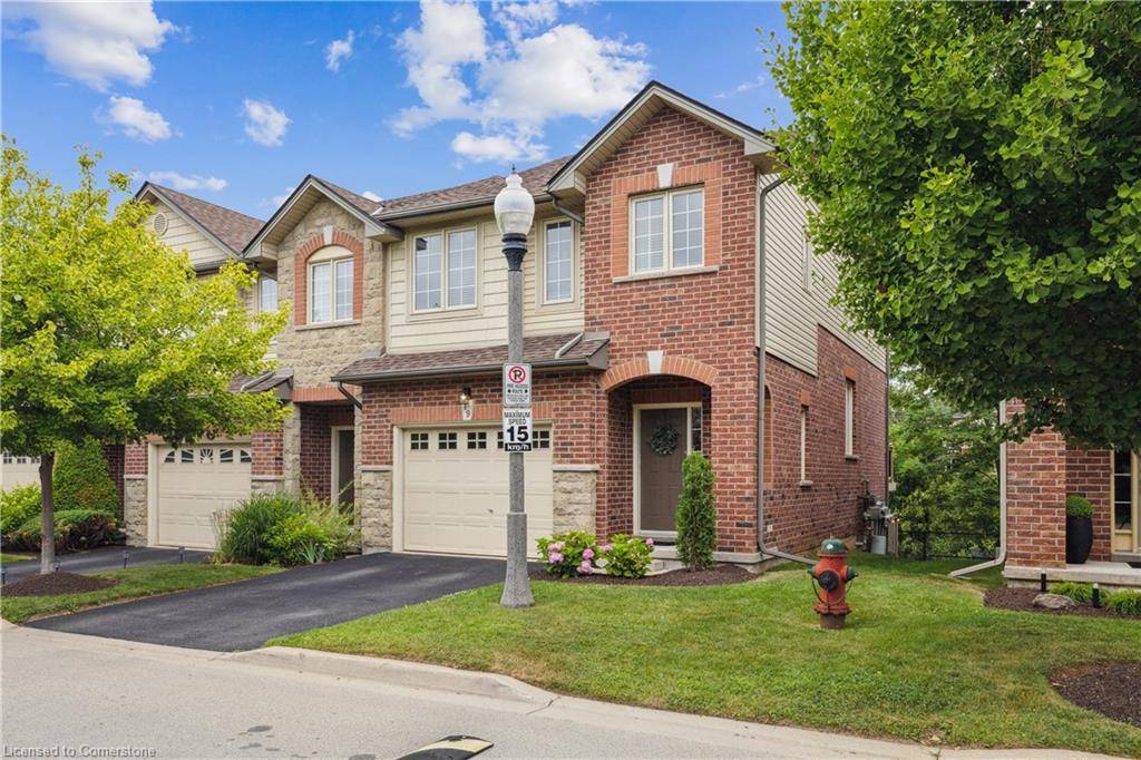 19 Liddycoat Lane, Ancaster, ON L9G 0A7