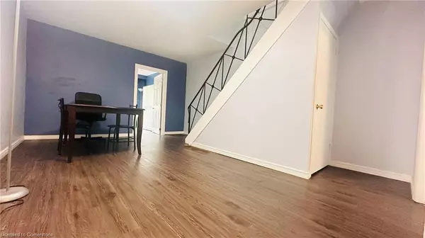 Waterloo, ON N2L 2R7,246 Westcourt Place