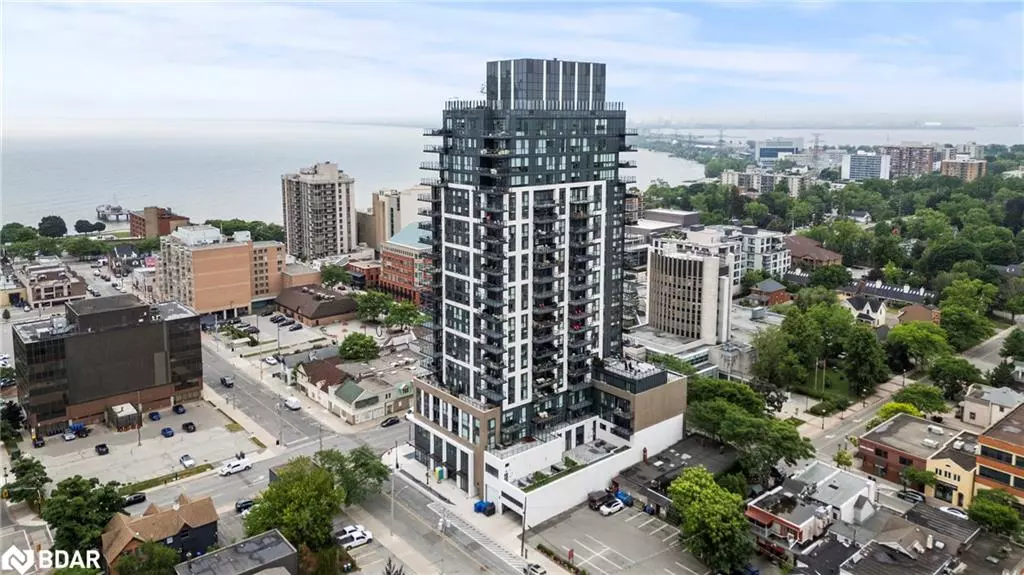 2007 James Street Street #307, Burlington, ON L7R 0G7