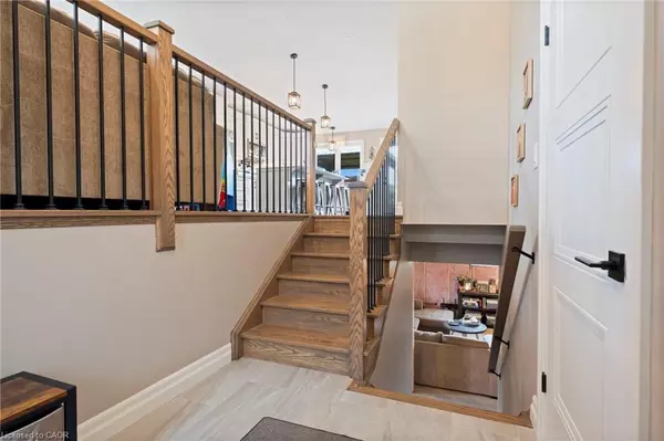 Waterford, ON N0E 1Y0,209 Charles Street