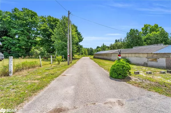 Erin, ON N0B 1T0,9483 Wellington Rd 124 Road