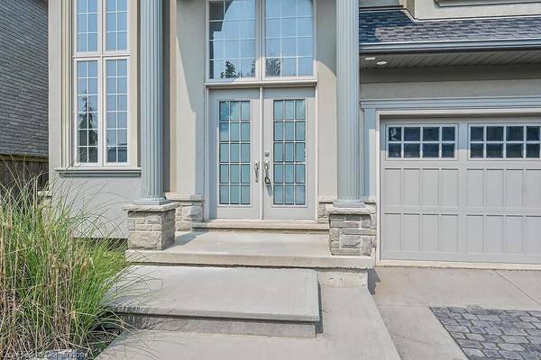 Stoney Creek, ON L8J 3Z2,242 Eringate Drive