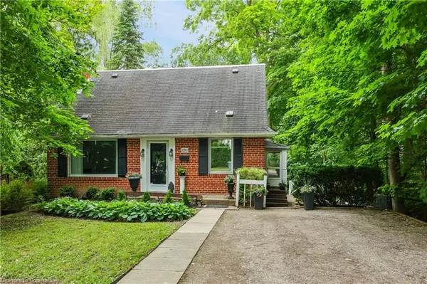 109 Centre Street, Vaughan, ON L4J 1G3