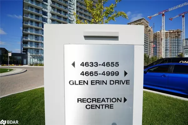 4633 Glen Erin Drive Drive #501, Mississauga, ON L5M 0Y6