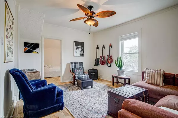 396 Hunter Street W #2, Hamilton, ON L8P 1S9