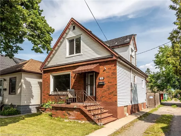 14 Martimas Avenue, Hamilton, ON L8H 3N2