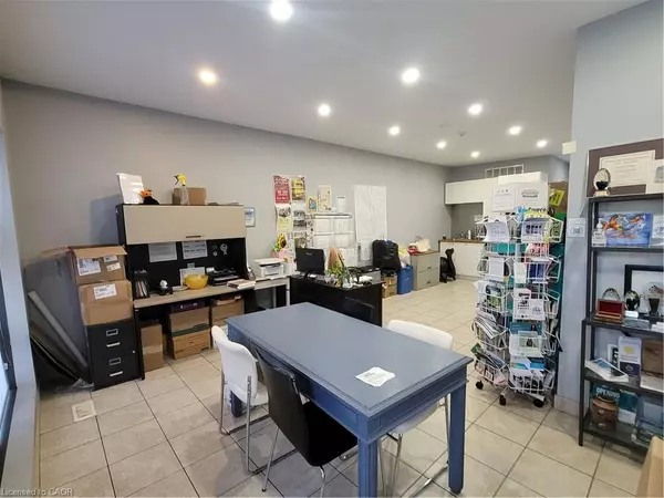 Hamilton, ON L8H 1W3,3 Britannia Avenue