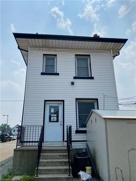 3 Britannia Avenue, Hamilton, ON L8H 1W3