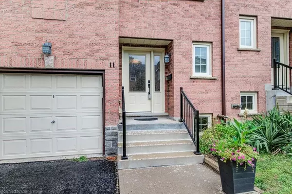 Cambridge, ON N3C 3P6,375 Holiday Inn Drive #11