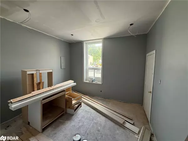 Omemee, ON K0L 2W0,34-36 King Street E #2