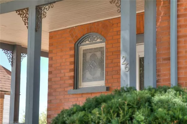 Elmira, ON N3B 2A2,26 Arthur Street N