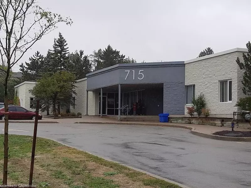 715 Coronation Boulevard #3A, Cambridge, ON N1R 7R1