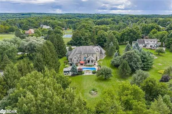 Burlington, ON L7P 0H7,2319 Kilbride Street