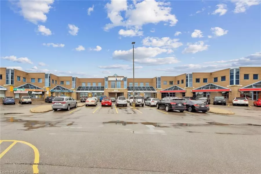 255 Woodlawn Road #210, Guelph, ON N1H 8J1