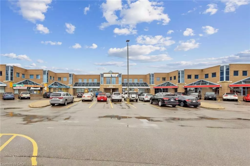 Guelph, ON N1H 8J1,255 Woodlawn Road #201