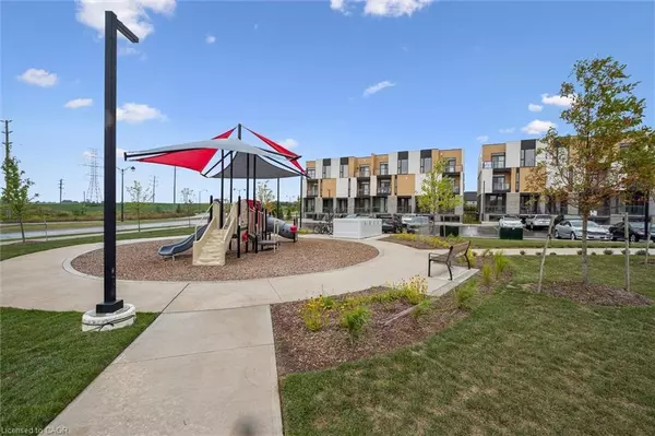 Waterloo, ON N2V 0J1,142 Foamflower Place #35