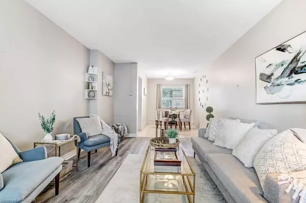 Ingersoll, ON N5C 3T6,271 Thames Street N #21