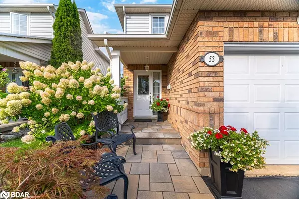 Waterdown, ON L0R 2H5,53 Kildonan Crescent