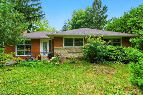 279 Main Street N, Rockwood, ON N0B 2K0