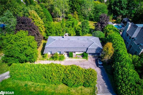 1310 Beaufort Drive, Burlington, ON L7P 4V9