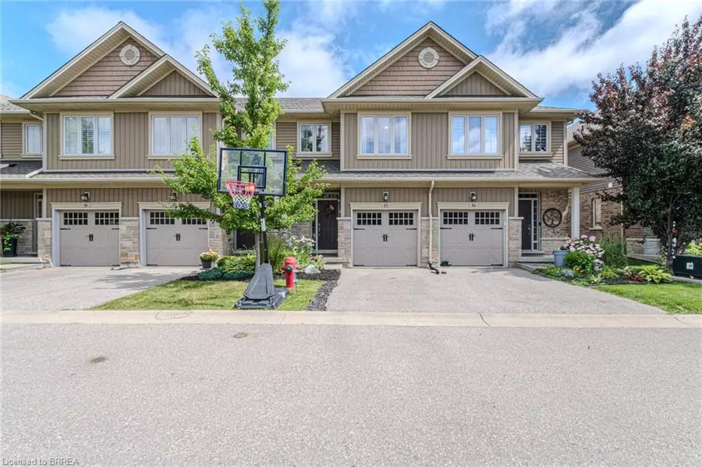 Paris, ON N3L 2K6,80 Willow Street #53