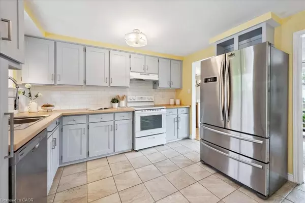 Guelph, ON N1H 7J9,31 Carey Crescent