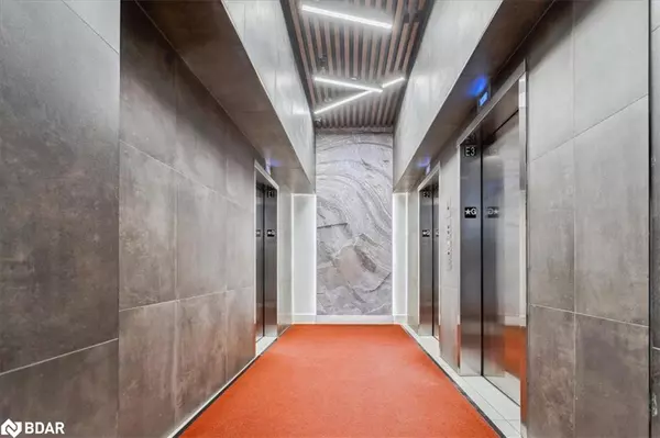 Oakville, ON L6H 3R6,297 Oak Walk Drive #2203