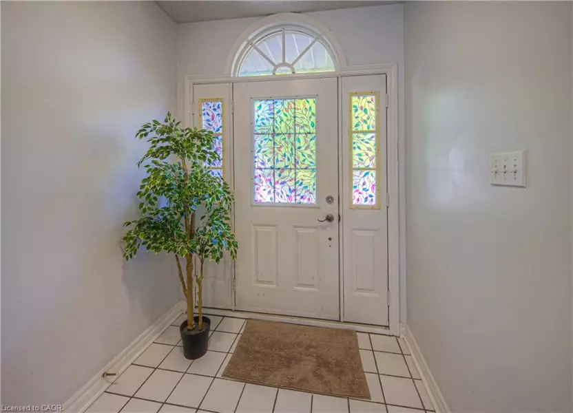 310 Christopher Drive #15, Cambridge, ON N1P 1B4