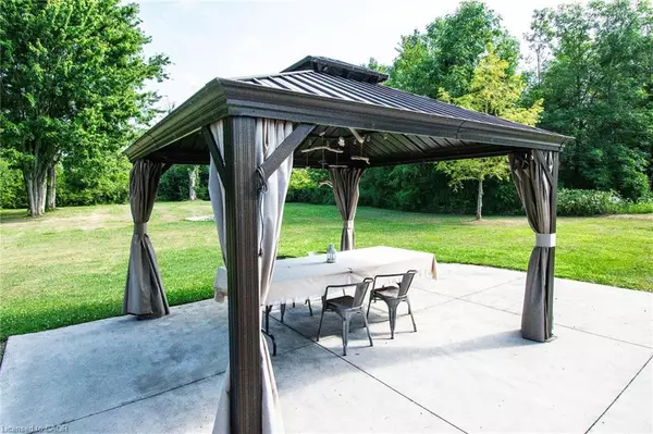 Dunnville, ON N1A 2W6,776 Sandy Bay Road