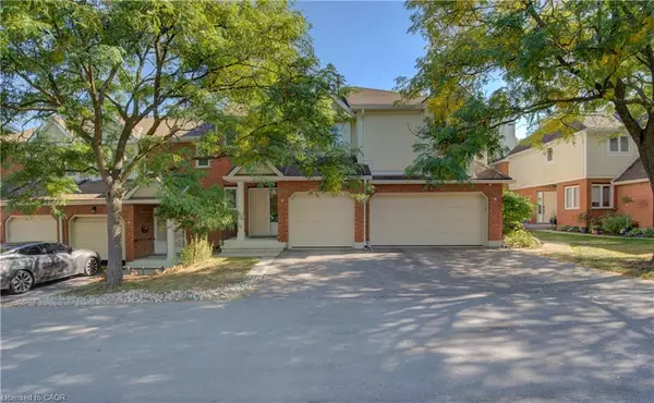 523 Beechwood Drive #5, Waterloo, ON N2T 2G7