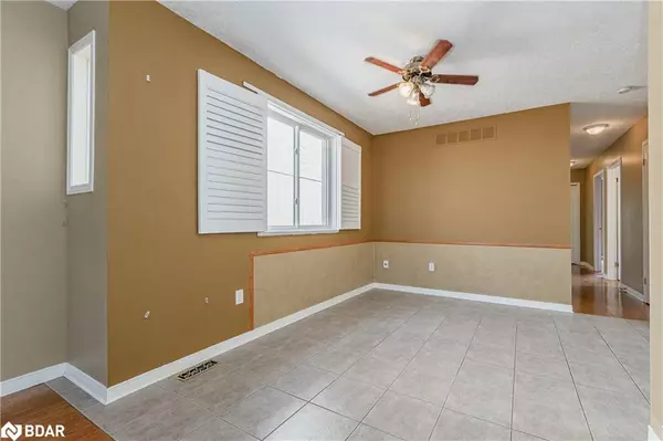 Guelph, ON N1K 1X1,4 Bronwyn Place